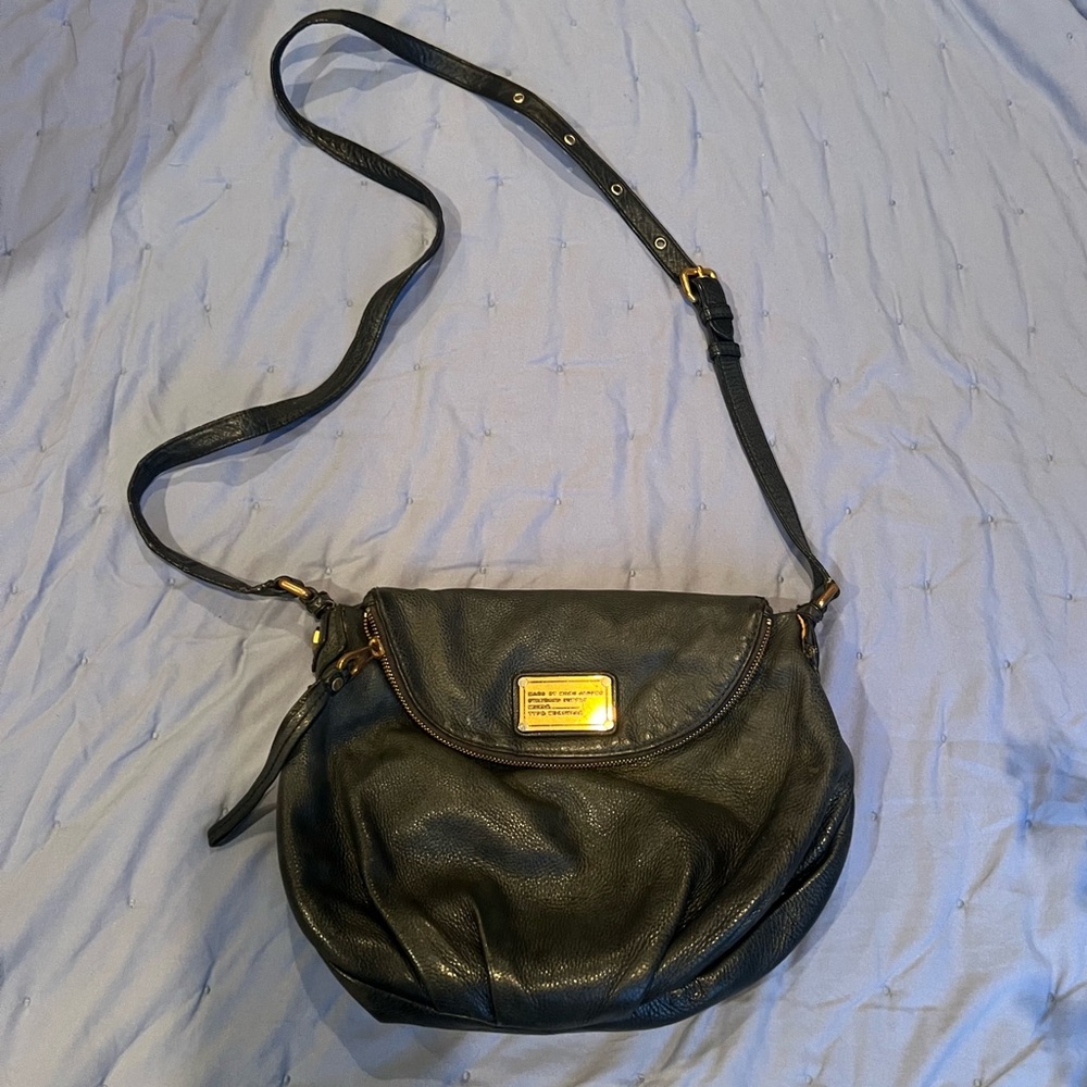 Marc Jacobs Natasha crossbody Q leather purse